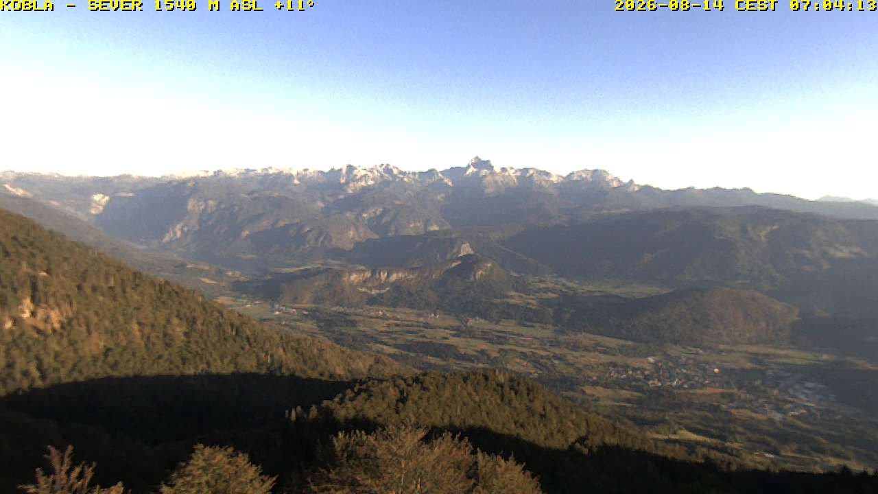 Traffic Cam Zelezniki › North: Julijske Alpe
