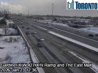 Traffic Cam Etobicoke: Gardiner Expwy near Hwy 427