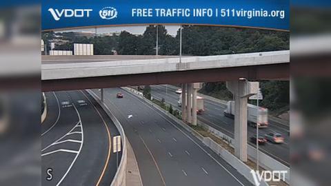 Traffic Cam Dunn Loring: I-495 - MM 49 - Median - I-495 at I-66 near SB lanes