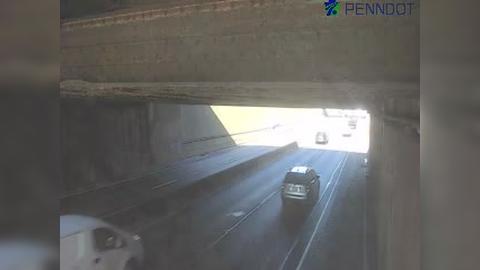 Traffic Cam Wyoming: US 1 @ BRDST (UNDERPASS)