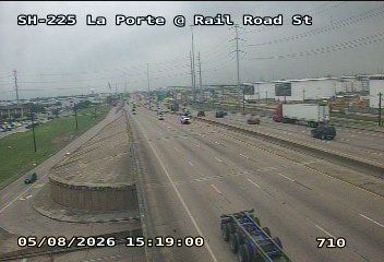 Traffic Cam Deer Park › West: SH-225 La Porte @ Rail Road Street