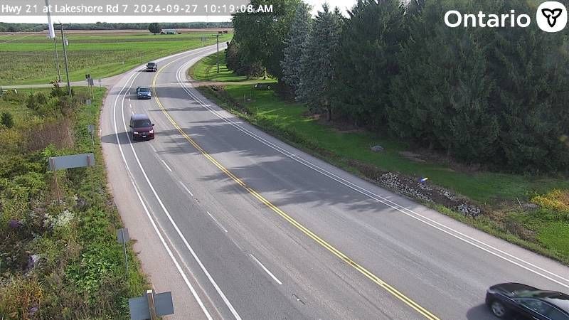 Traffic Cam Lambton Shores: Highway 21 at Lakeshore Rd