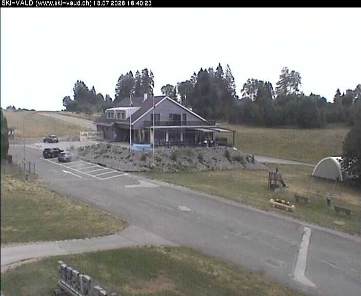 Les Rasses › Osten: Hôtel et Resraurant Les Planets - Les Rasses - Route du Chasseron