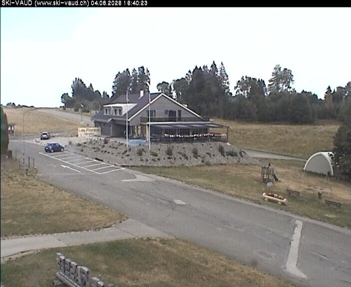 Les Rasses › Osten: Hôtel et Resraurant Les Planets - Les Rasses - Route du Chasseron