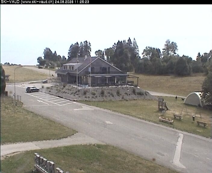 Les Rasses › Osten: Hôtel et Resraurant Les Planets - Les Rasses - Route du Chasseron