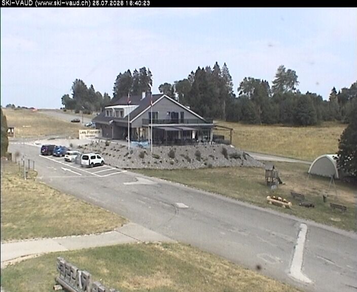 Les Rasses › Osten: Hôtel et Resraurant Les Planets - Les Rasses - Route du Chasseron