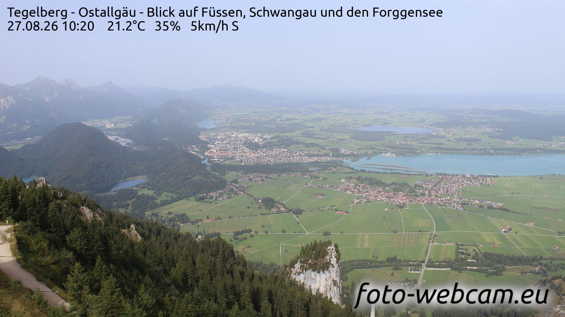 Traffic Cam Hohenschwangau: Tegelberg - Ostallgäu - Blick auf Füssen, Schwangau und den Forggensee