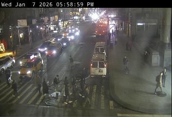 Traffic Cam Manhattan Community Board 6: Lexington Avenue @ 57 Street