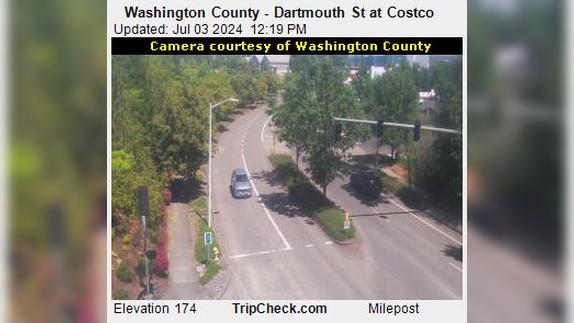 Traffic Cam Tigard: Washington County - Dartmouth St at Costco