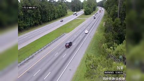 Traffic Cam Alachua: I-75 @ MM 393.7