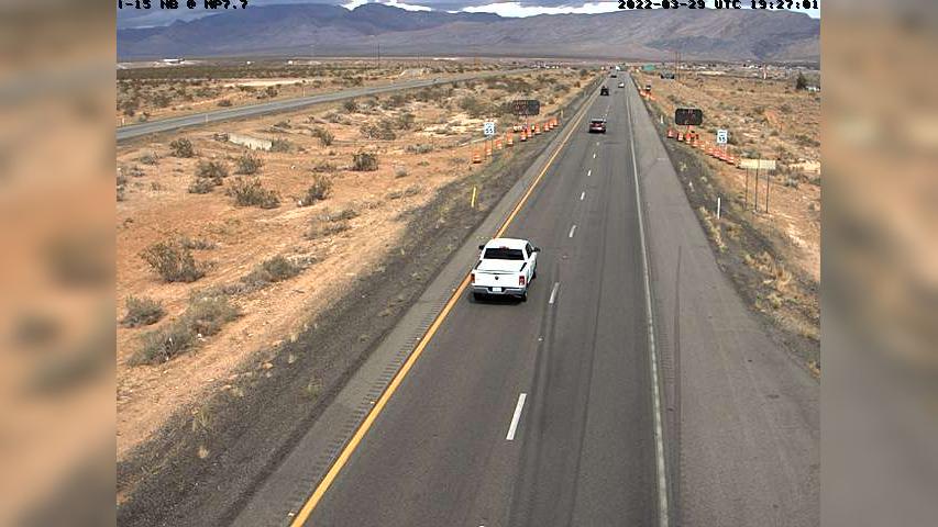 Traffic Cam Littlefield › North: I-15 NB 7.70