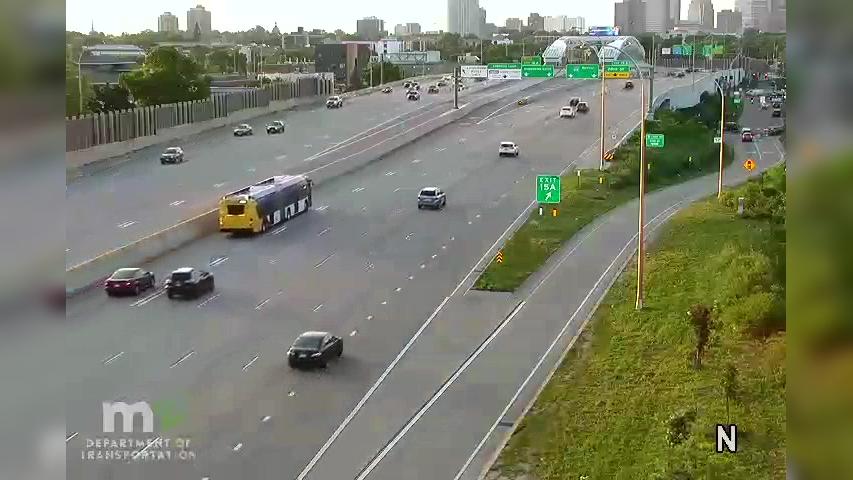 Traffic Cam Powderhorn: I-35W NB @ 33rd St