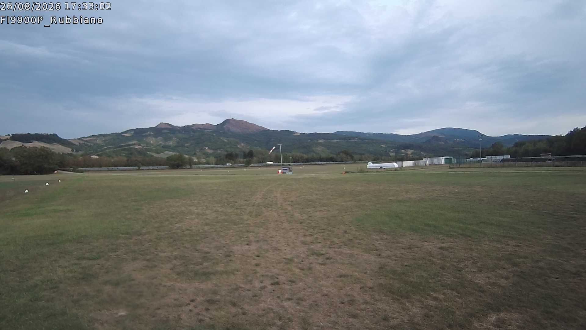 Traffic Cam Solignano › East: Aviosuperficie Tre Colli, PR08 - Monte Prinzera