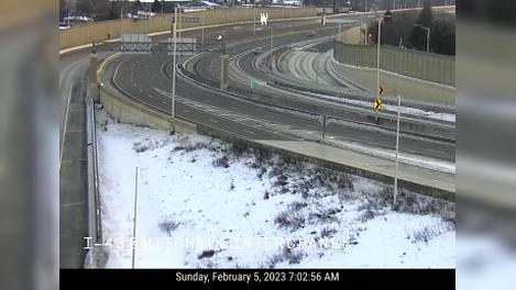 Traffic Cam Wauwatosa: I-41/43/94/894 at Mitchell Interchange
