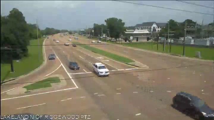 Traffic Cam Jackson: Lakeland Dr at Ridgewood Rd