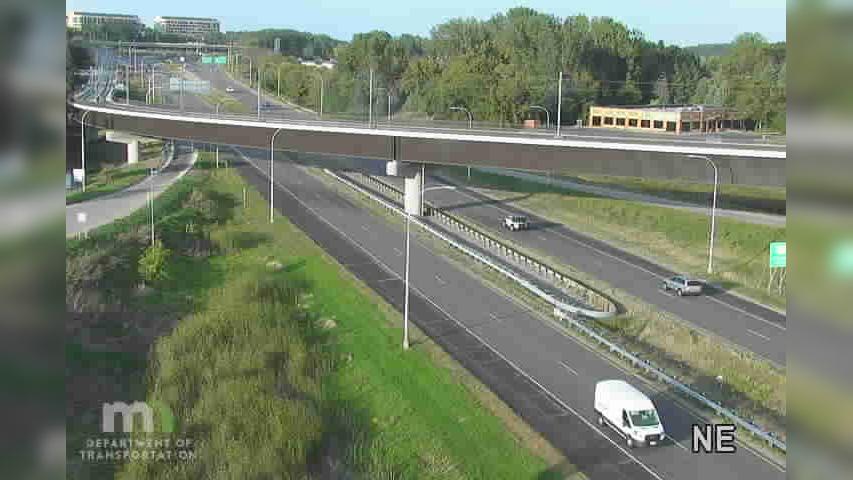 Traffic Cam Eden Prairie: US 212: T.H.212 WB @ Shady Oak Rd