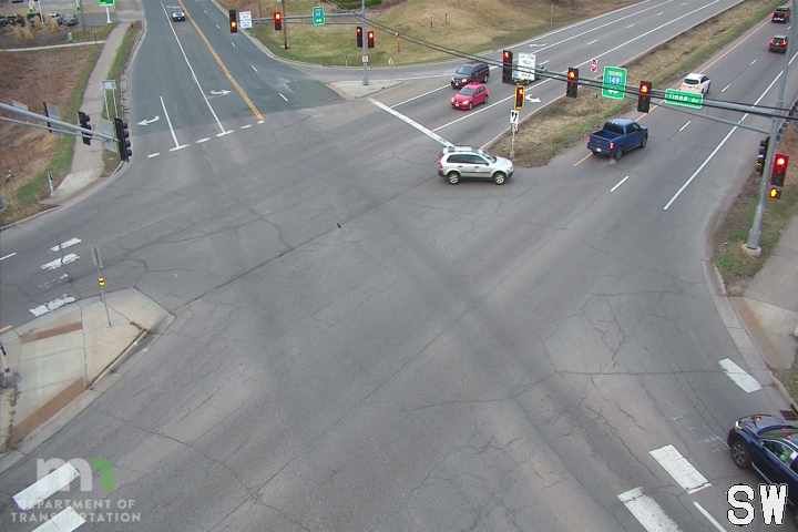 Traffic Cam Mendota Heights: MN 149: T.H.62 WB @ Dodd Rd