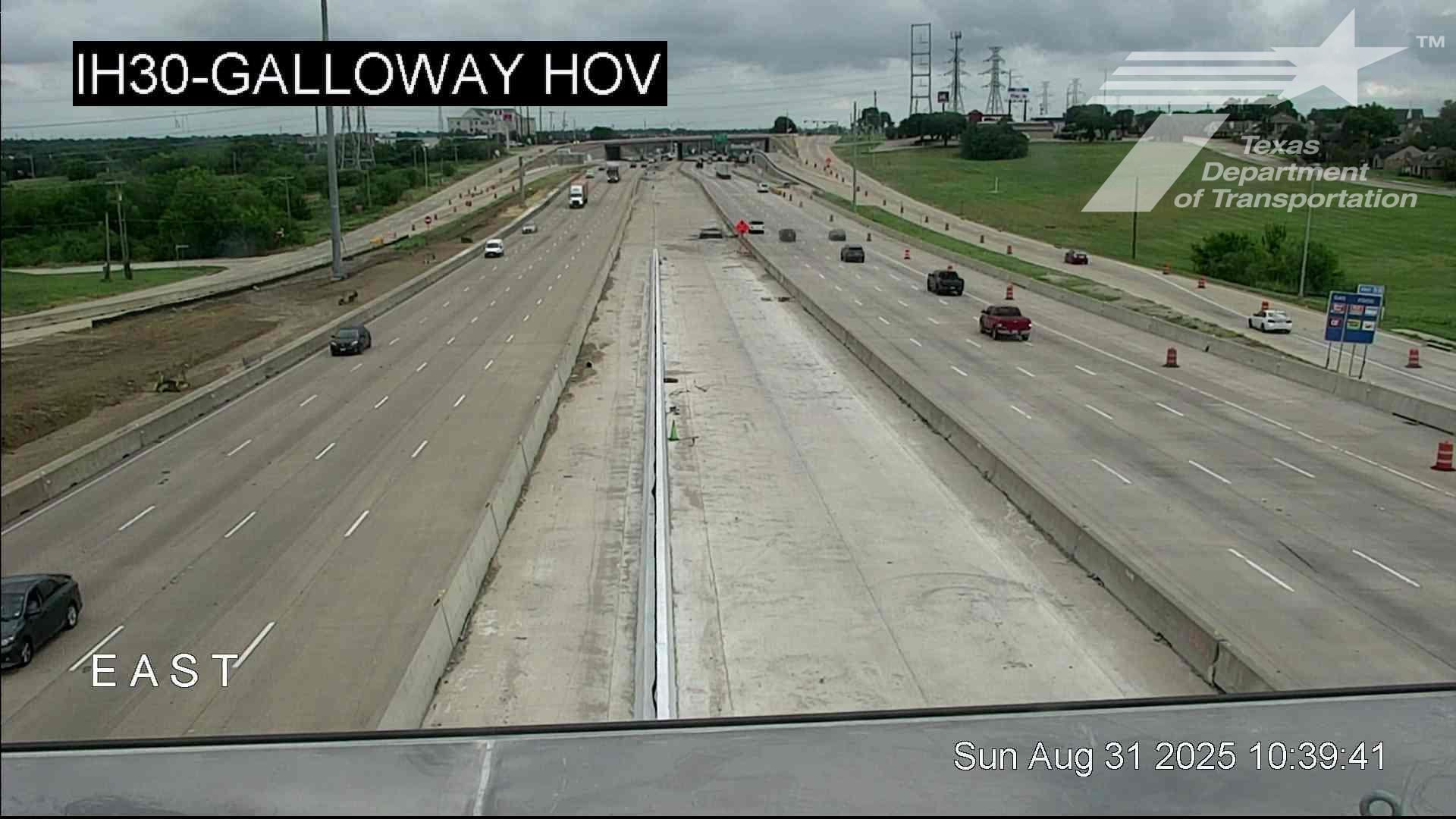 Traffic Cam New Hope › East: I-30 @ Galloway HOV