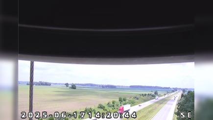 Traffic Cam Crown Center: I-70: 1-070-055-0-1 E OF LAKE VALLEY RD