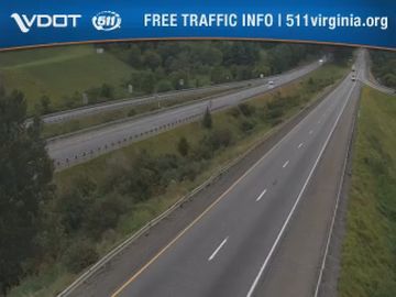Traffic Cam Hillsville: I-77 - MM 15.0 - SB