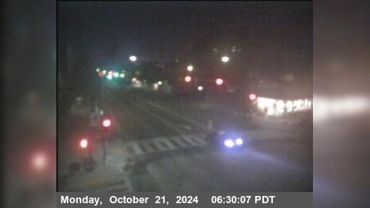 Traffic Cam El Cerrito › South: T257S -- SR-123 : Central Avenue - Looking South