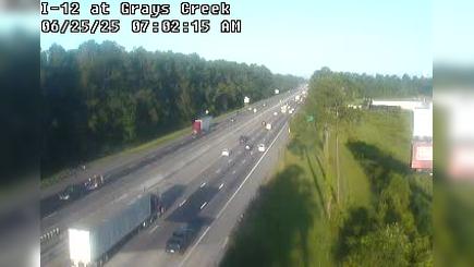 Traffic Cam Denham Springs: I-12 at Grays Creek