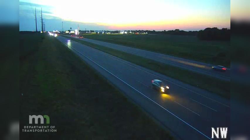 Traffic Cam Clearwater Estates: I-94 EB E of T.H.24 (MP 180)