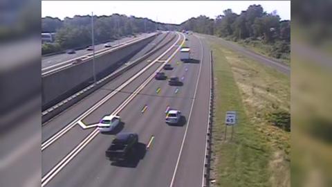 Traffic Cam Windsor › South: I-91 s/o Exit 38 & RT. 75 (Poquonock Ave)