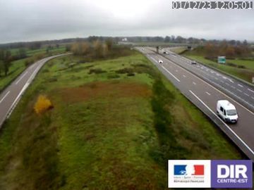 Traffic Cam Saint-Leger-les-Paray: Paray-le-Monial N79 PR13+407