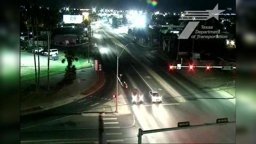 Traffic Cam Laredo › North: US 83 @ LP20