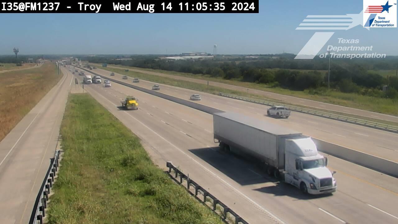 Traffic Cam Troy › South: I35@FM1237