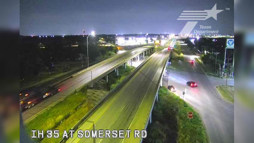 Traffic Cam San Antonio › East: IH 35 at Somerset Rd