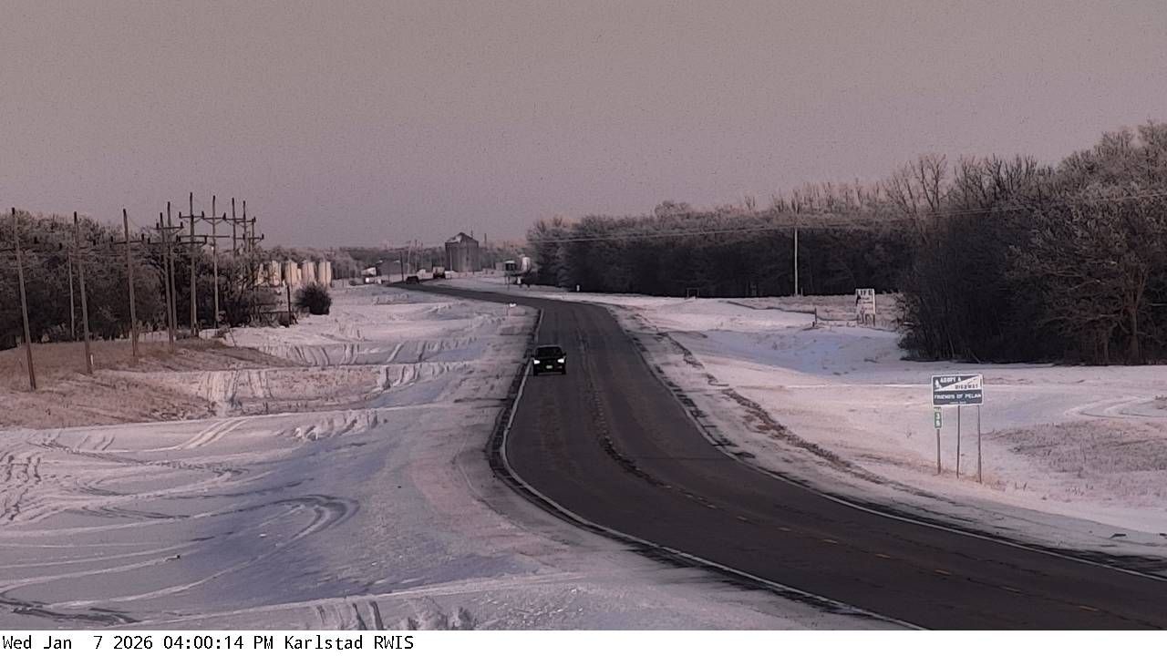 Traffic Cam Karlstad: MN 11: T.H.11 (MP 37.7) - T.H.11 (MP 37.7) - View