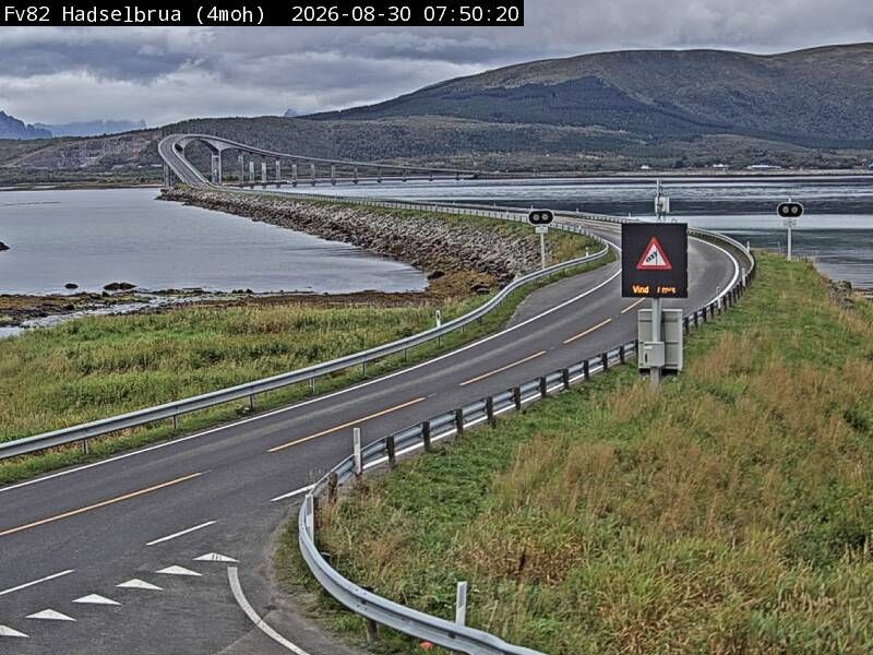 Traffic Cam Hadselhamn: F7636 Hadselbrua (Stokmarknes)