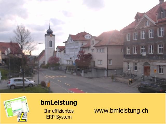 Wald: b&m Informatik GmbH - AR: Sicht auf die Kirche von - AR