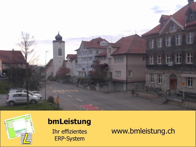Wald: b&m Informatik GmbH - AR: Sicht auf die Kirche von - AR