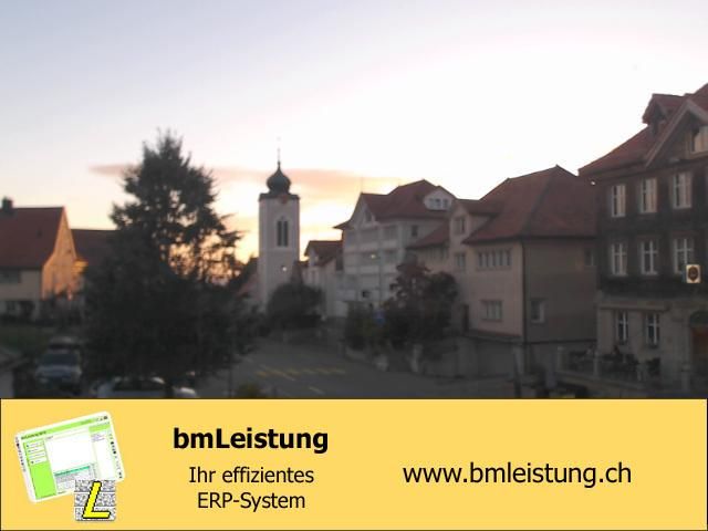 Wald: b&m Informatik GmbH - AR: Sicht auf die Kirche von - AR