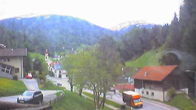 Daylight webcam view from Gries am Brenner: Brennerpass Gries am 'Brenner Vinaders Sattelberg Hotel Rose