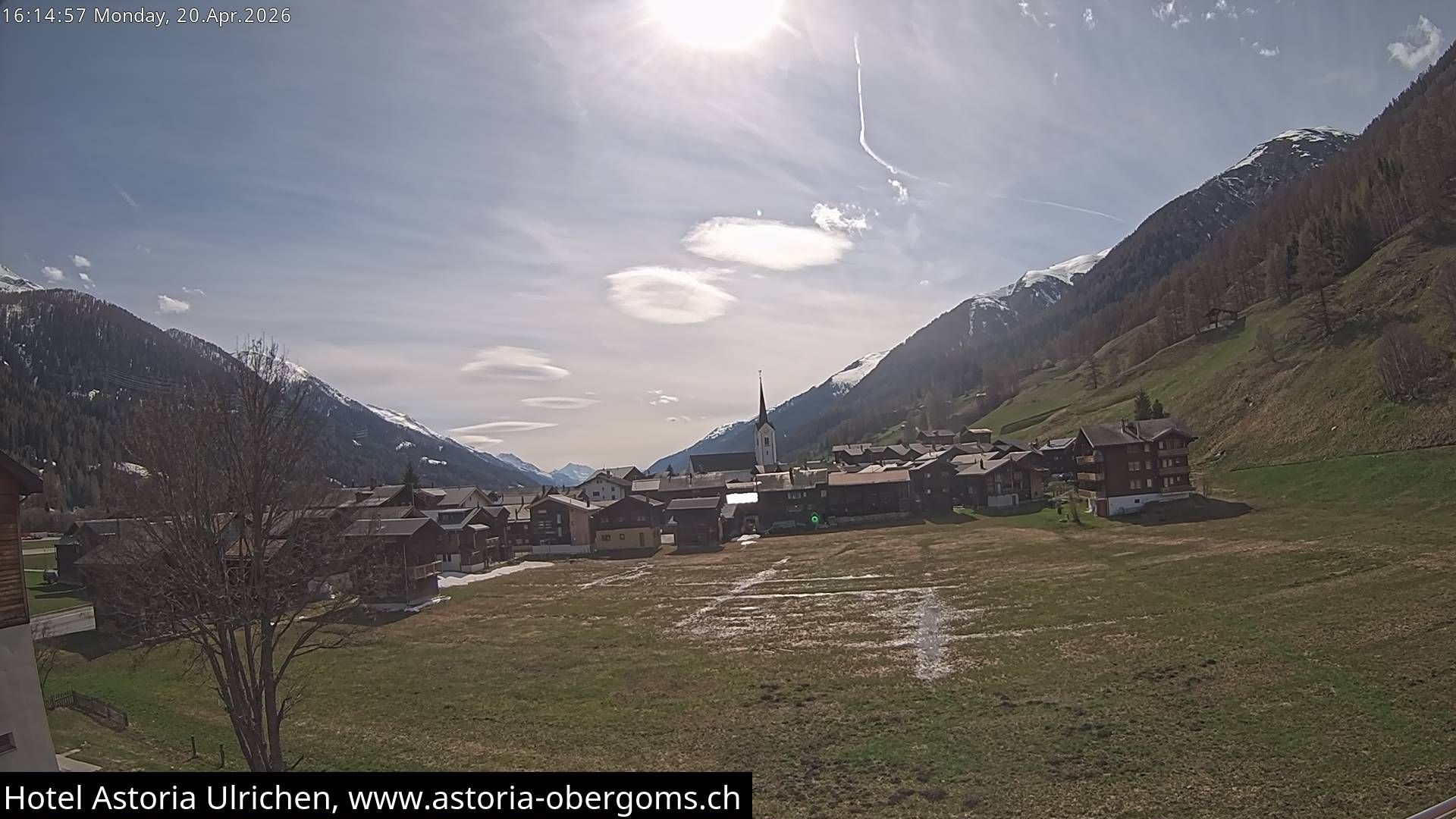 Ulrichen: Hotel Astoria mit Panoramablick über - Obergoms - Goms