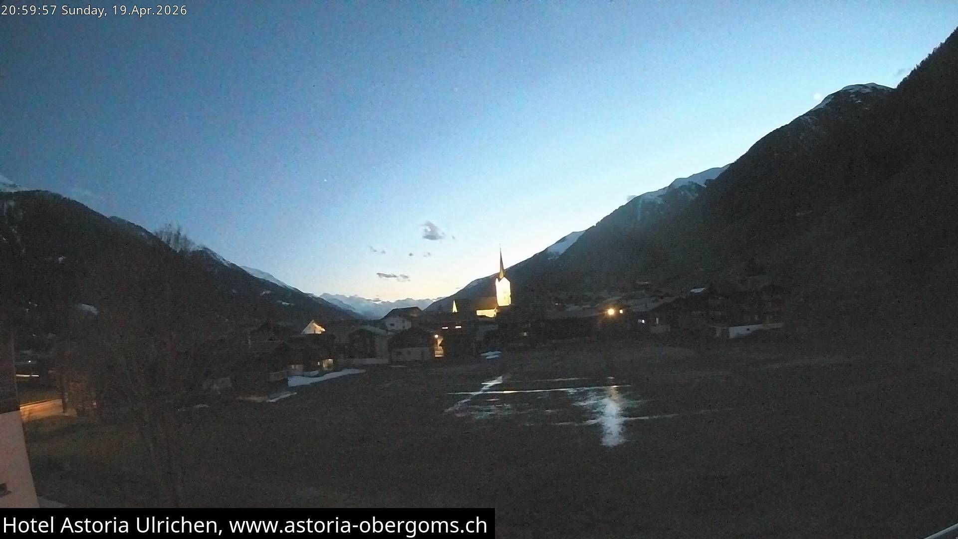 Ulrichen: Hotel Astoria mit Panoramablick über - Obergoms - Goms