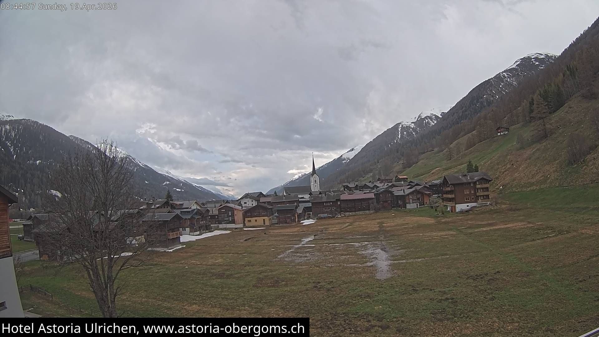 Ulrichen: Hotel Astoria mit Panoramablick über - Obergoms - Goms