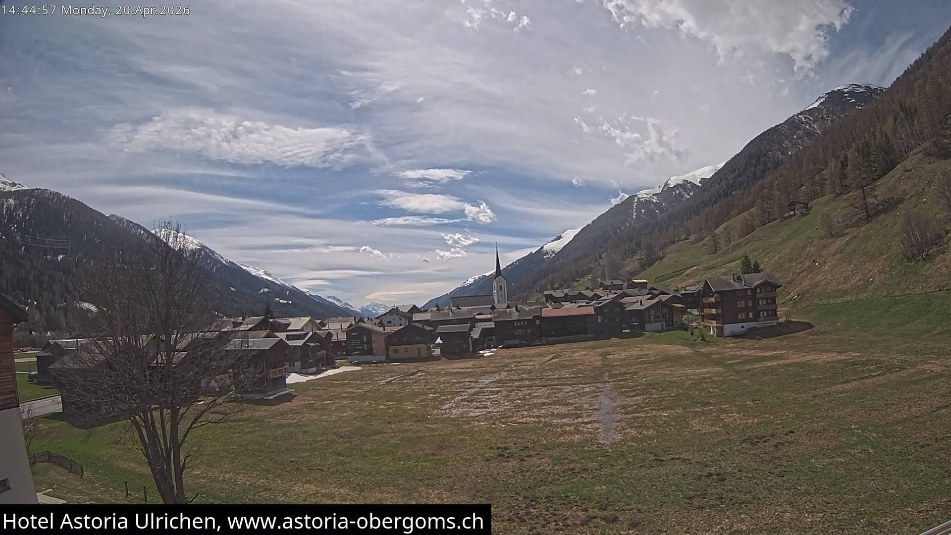 Ulrichen: Hotel Astoria mit Panoramablick über - Obergoms - Goms
