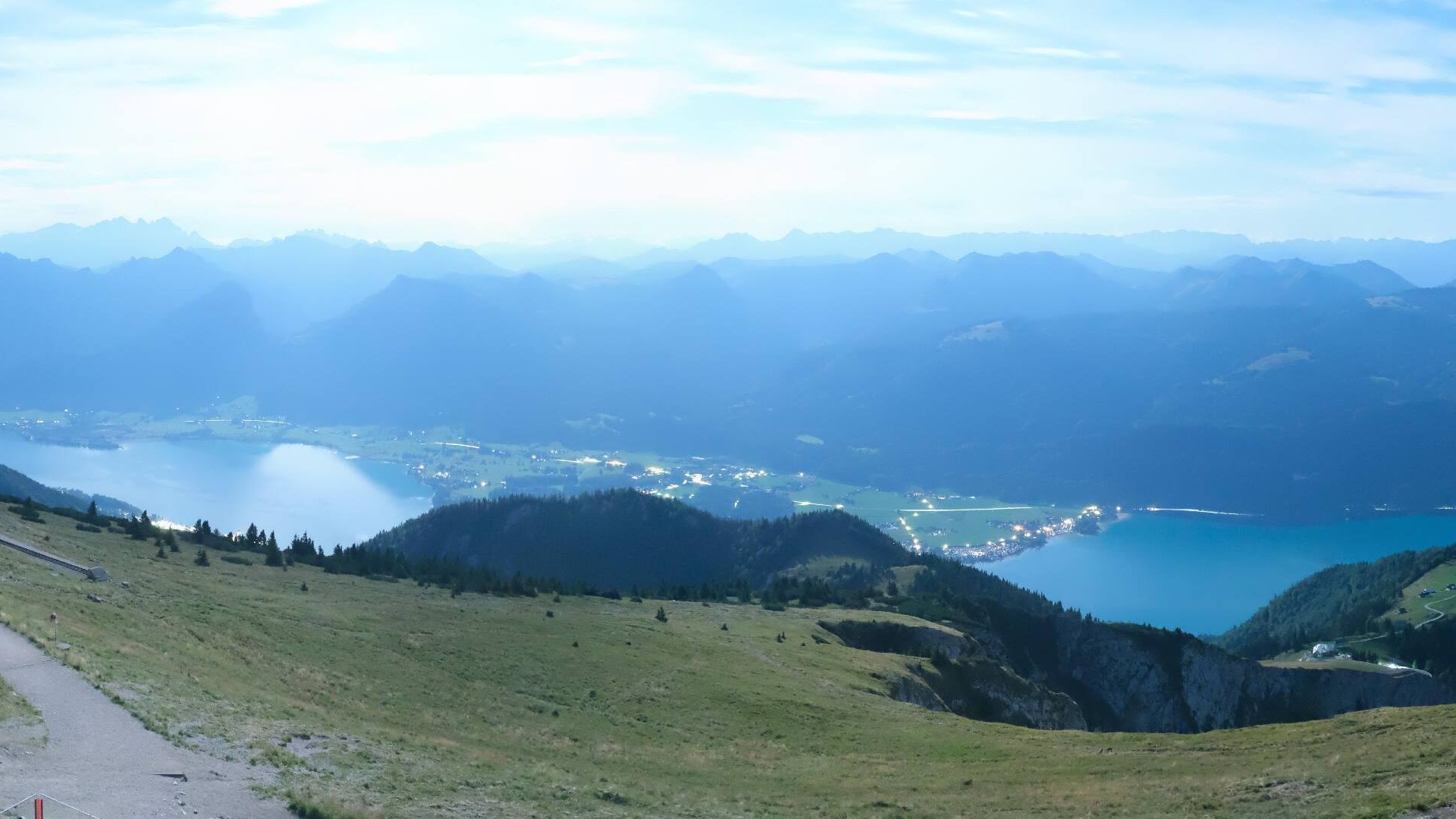 Traffic Cam Mondsee: St. Gilgen - Schafbergspitze