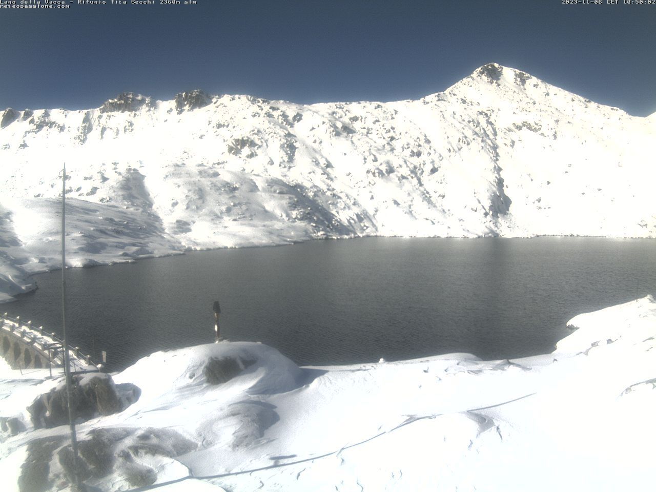Traffic Cam Breno › North-West: Lago della Vacca