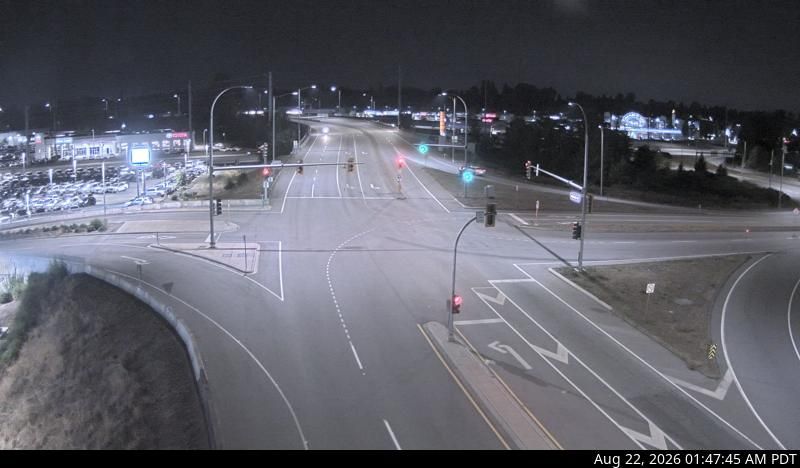 Traffic Cam Pitt Meadows › South: Golden Ears Way at Hwy 7 (Lougheed Highway), looking south