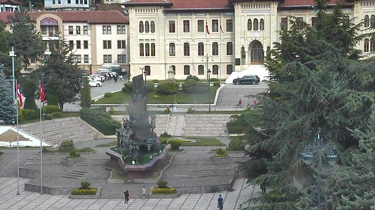 Traffic Cam Kastamonu: Kastamonu Cumhuriyet Meydanı