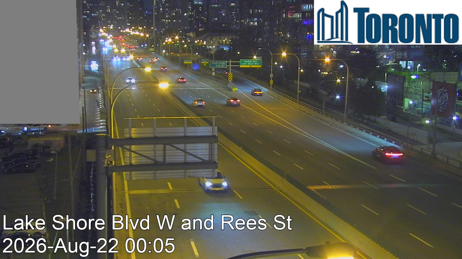 Traffic Cam Old Toronto: Gardiner Expwy near Rees St