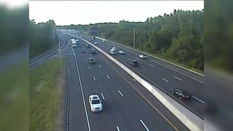 Traffic Cam Wethersfield: CAM - I-91 SB Exit 25S - Rt. 3 (Maple St)