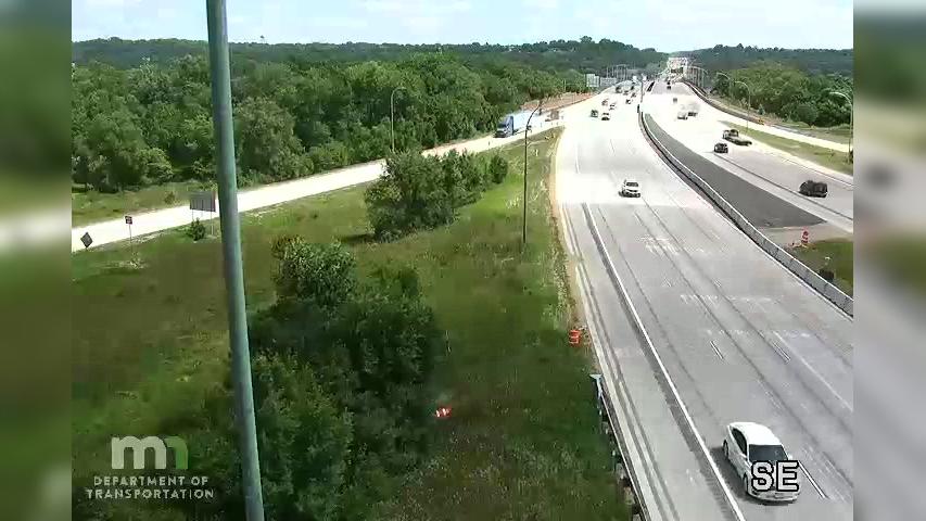 Traffic Cam Lakeland: I-94 WB @ T.H.95 (St Croix Trl)