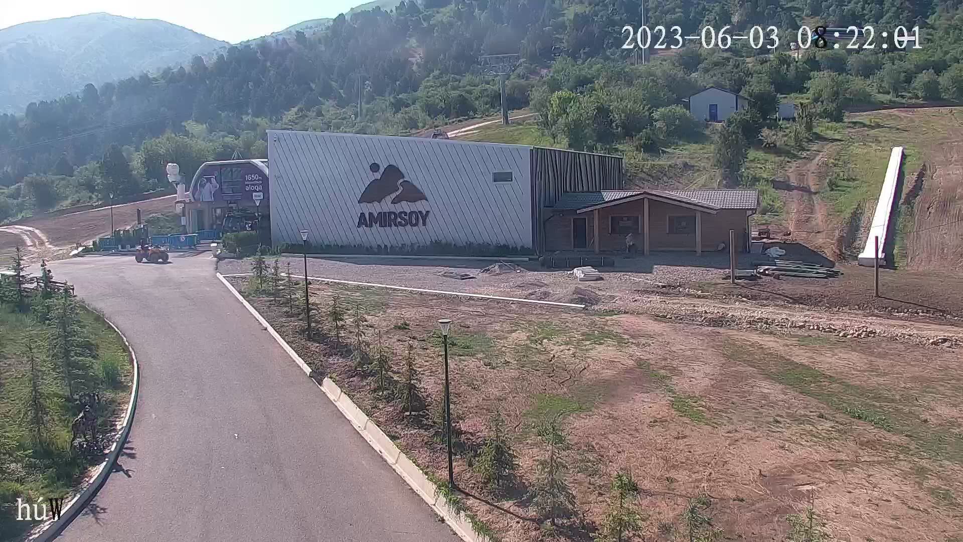 Gazalkent › South: Amirsoy